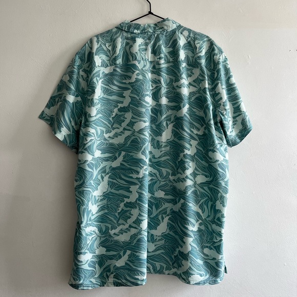 Levi Groovy Button Down Short Sleeve Shirt - Picture 3 of 4